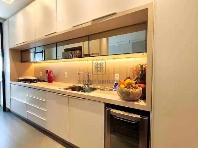 Apartamento 3 quartos e 3 banheiros, à venda, no bairro Jurerê Internacional em Florianópolis