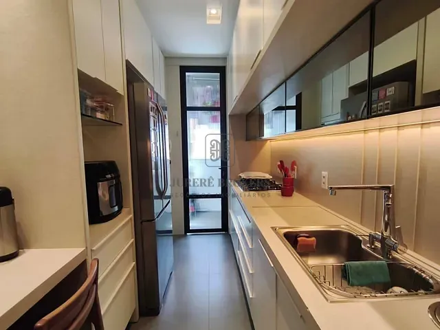 Apartamento 3 quartos e 3 banheiros, à venda, no bairro Jurerê Internacional em Florianópolis