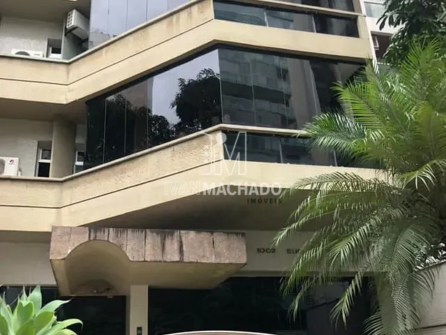 Apartamento com 265m² 4 quartos e 4 banheiros, à venda, no bairro Praia do Canto em Vitória