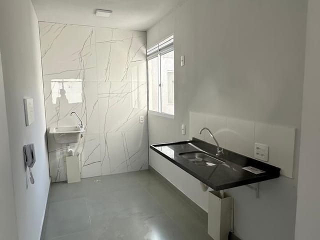 Apartamento 2 quartos e 1 banheiro, à venda, no bairro Setor Grajaú em Goiânia