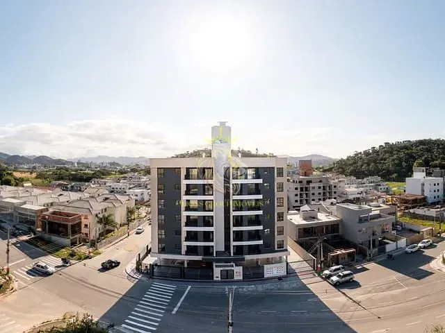 Apartamento 3 quartos e 2 banheiros, à venda, no bairro São Francisco de Assis em Camboriú