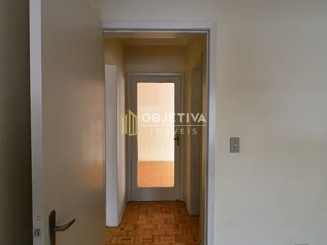 Apartamento com 75m² 2 quartos e 1 banheiro, à venda, no bairro Floresta em Porto Alegre