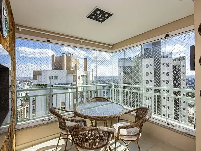 Apartamento com 107m² 3 quartos e 2 banheiros, à venda, no bairro Água Verde em Curitiba