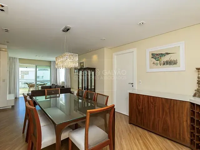 Apartamento com 107m² 3 quartos e 2 banheiros, à venda, no bairro Água Verde em Curitiba