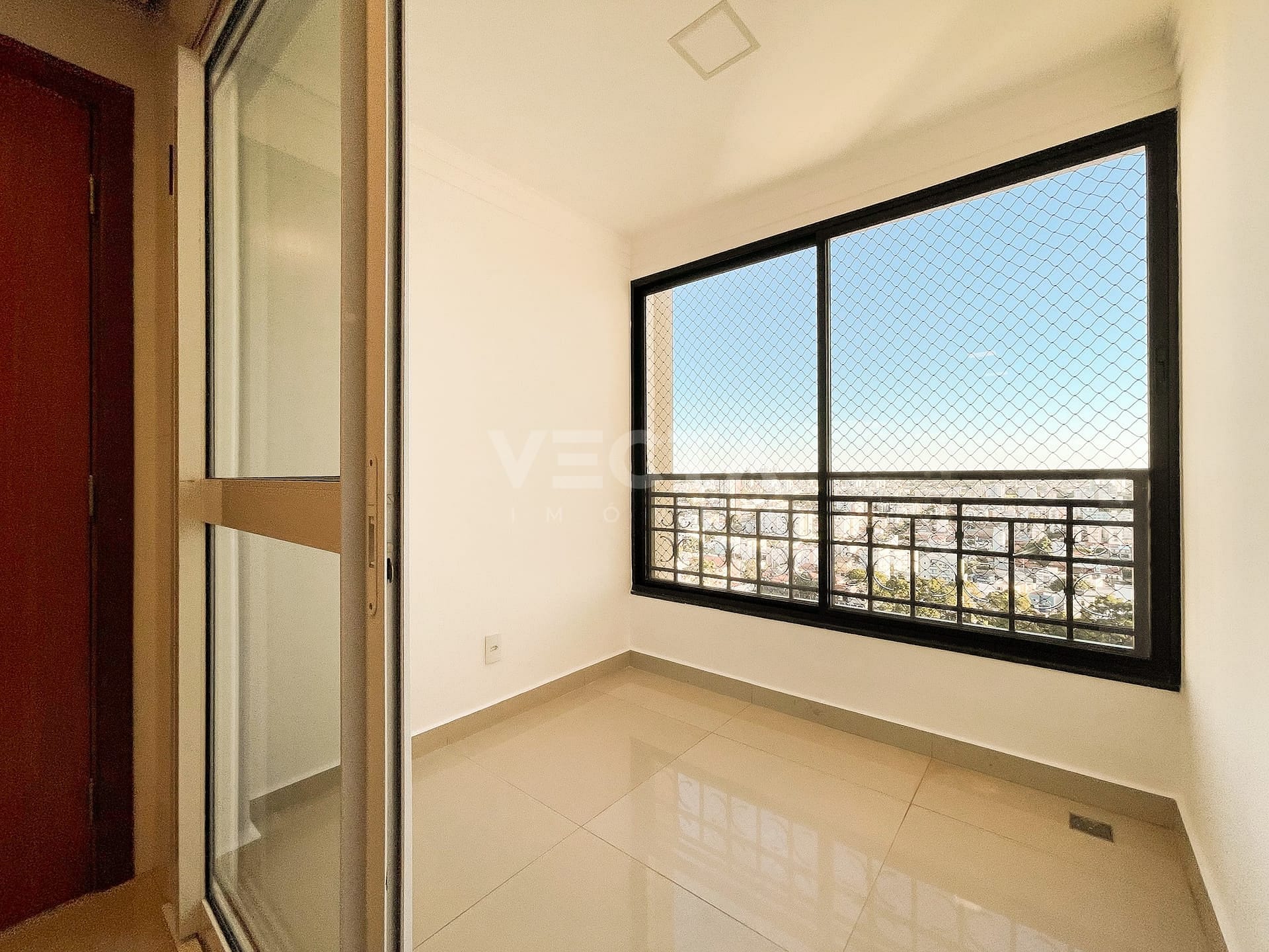 Apartamento à venda com 4 quartos, 238m² - Foto 11