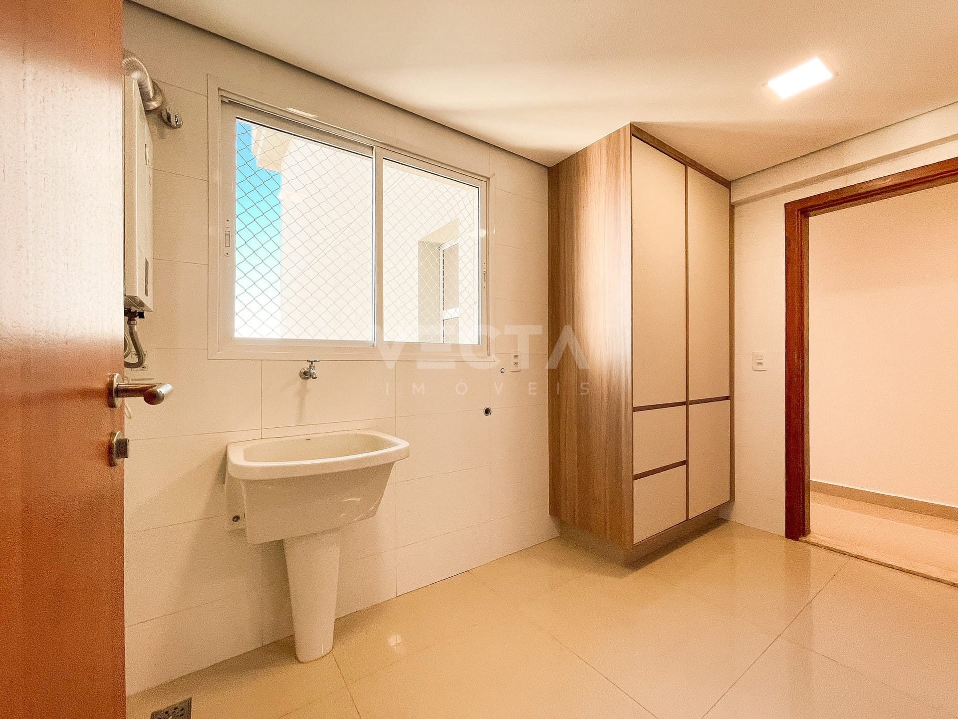 Apartamento à venda com 4 quartos, 238m² - Foto 12