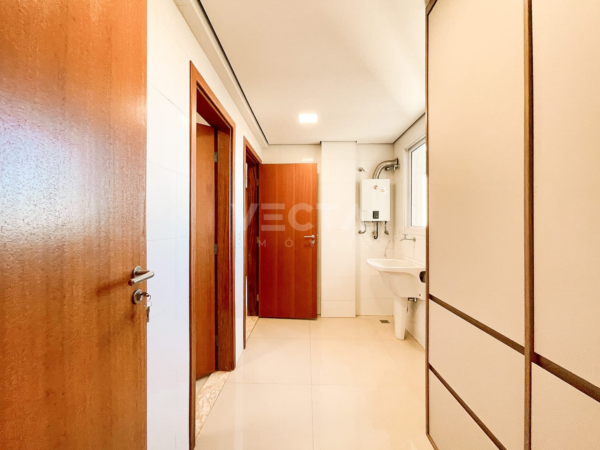 Apartamento à venda com 4 quartos, 238m² - Foto 13