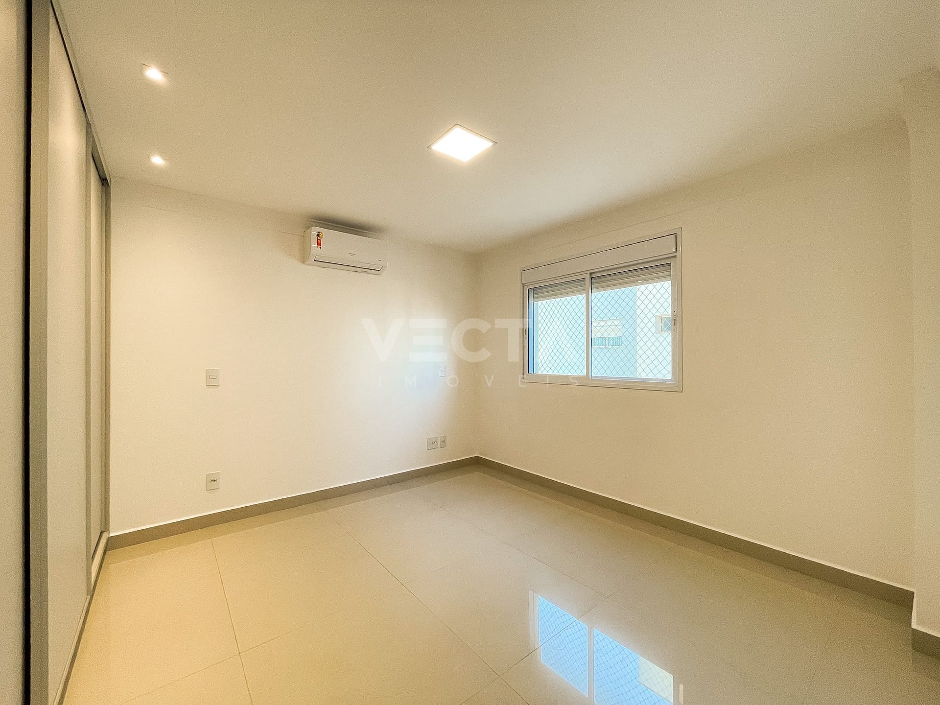 Apartamento à venda com 4 quartos, 238m² - Foto 16