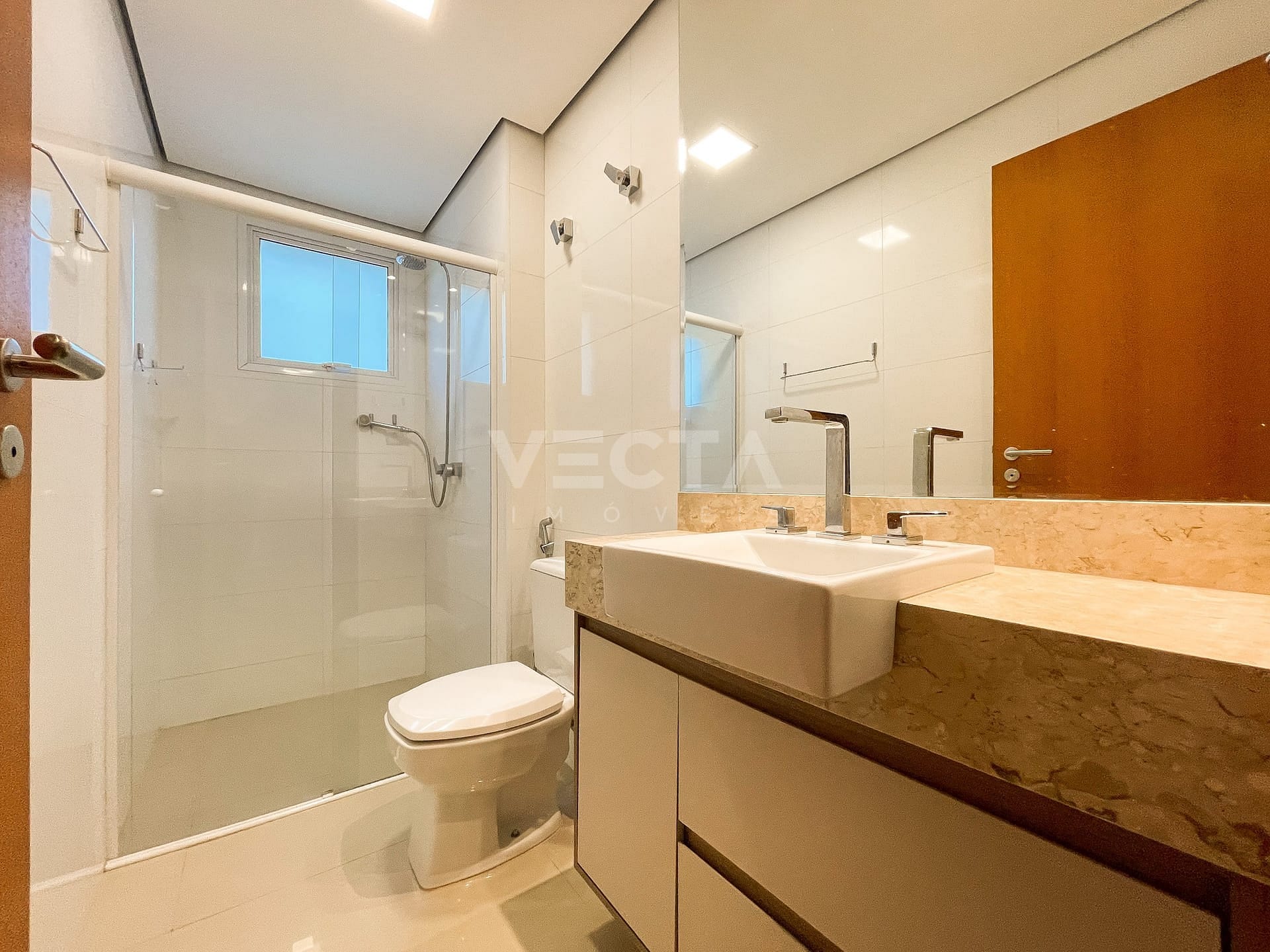Apartamento à venda com 4 quartos, 238m² - Foto 19