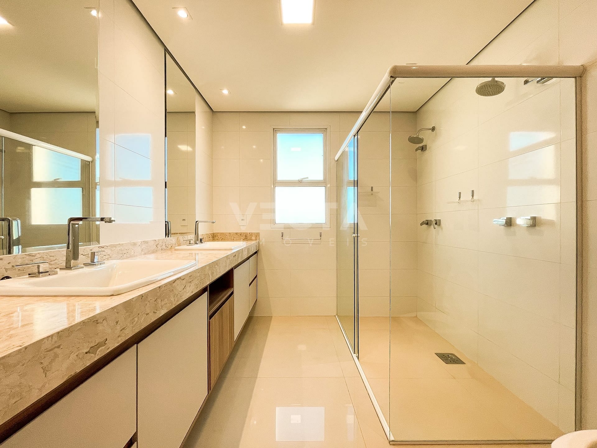 Apartamento à venda com 4 quartos, 238m² - Foto 26