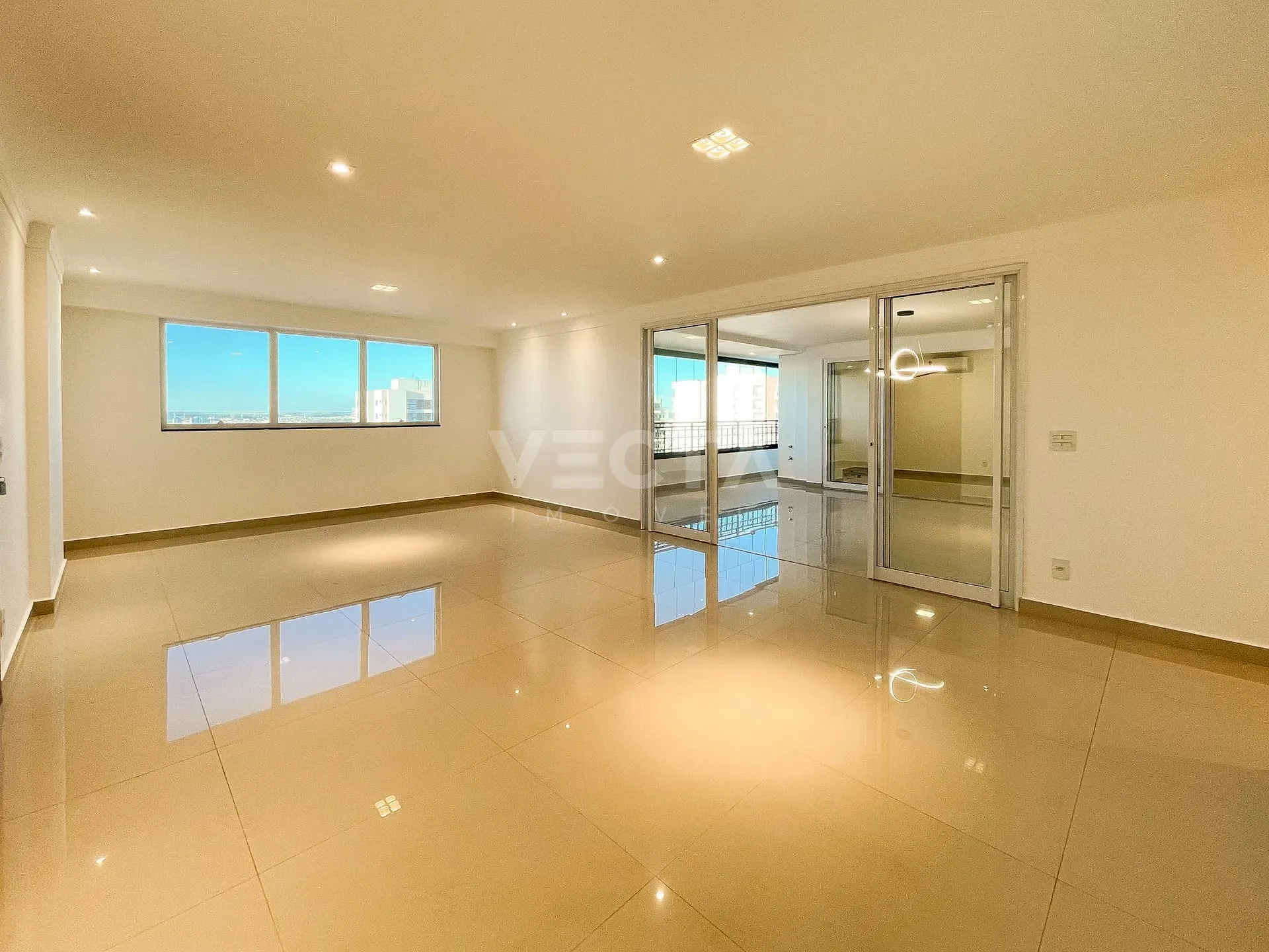 Apartamento, 4 quartos, 238 m² - Foto 1