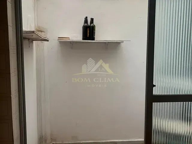 Apartamento 2 quartos e 1 banheiro, à venda, no bairro São Mateus em Juiz de Fora