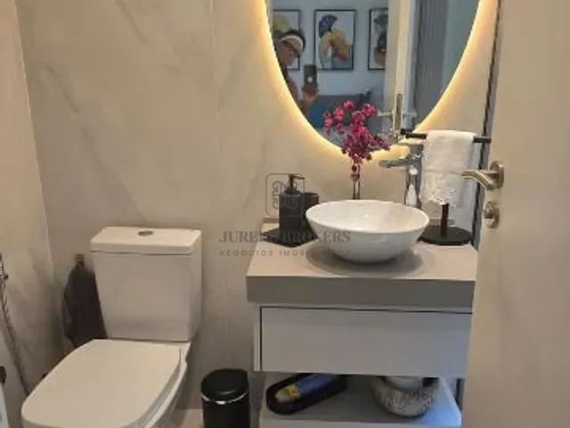 Apartamento 3 quartos e 4 banheiros, à venda, no bairro Jurerê em Florianópolis