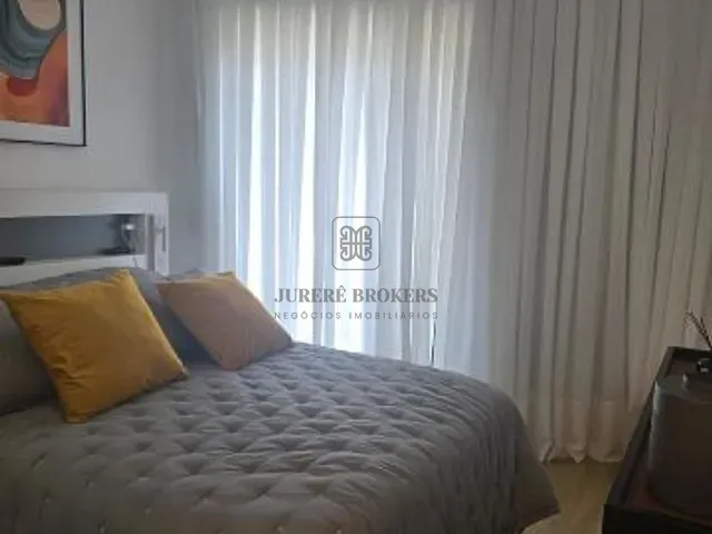 Apartamento 3 quartos e 4 banheiros, à venda, no bairro Jurerê em Florianópolis