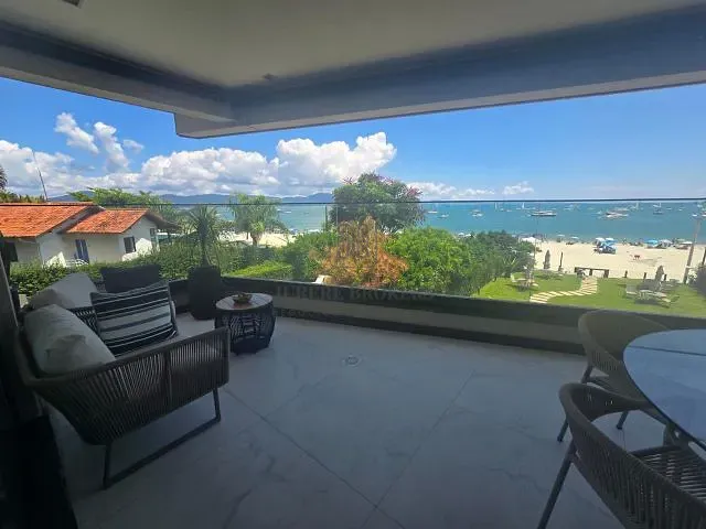 Apartamento 3 quartos e 4 banheiros, à venda, no bairro Jurerê em Florianópolis