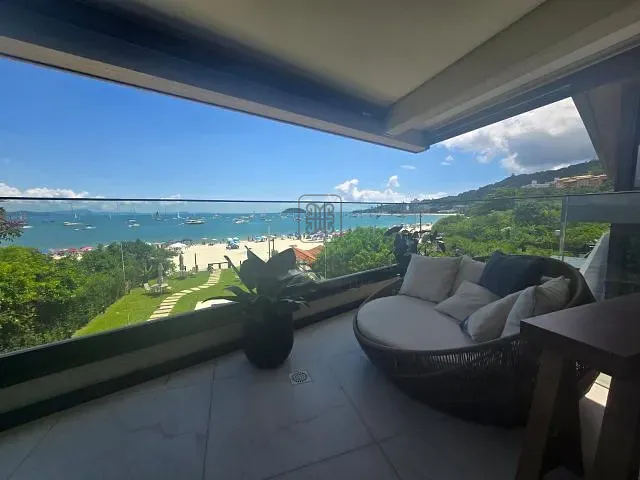 Apartamento 3 quartos e 4 banheiros, à venda, no bairro Jurerê em Florianópolis
