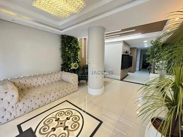 Apartamento 2 quartos e 2 banheiros, à venda, no bairro Pedra Branca em Palhoça