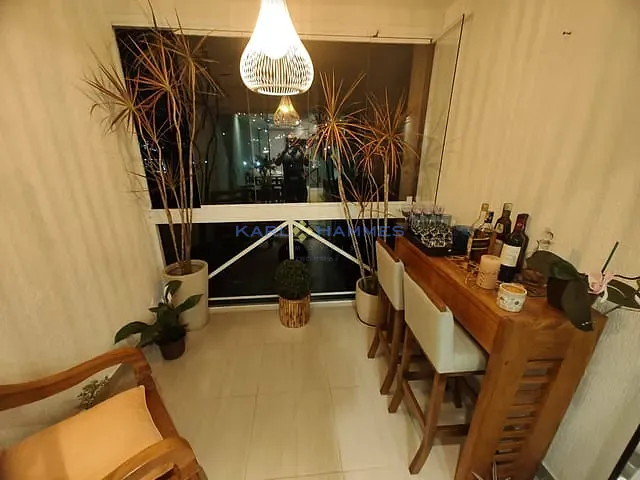 Apartamento 2 quartos e 1 banheiro, à venda, no bairro Samambaia em Petrópolis