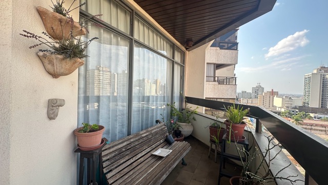 Apartamento com 315m² 4 quartos e 5 banheiros, à venda, no bairro Centro em Londrina