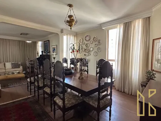 Apartamento com 315m² 4 quartos e 5 banheiros, à venda, no bairro Centro em Londrina