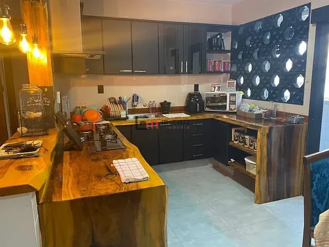 Apartamento com 121m² 3 quartos e 2 banheiros, à venda, no bairro Vila Ipiranga em Londrina