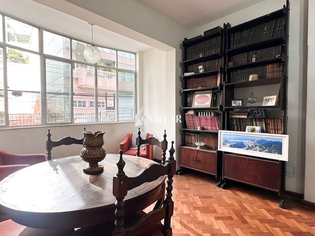 Apartamento com 120m² 3 quartos e 2 banheiros, à venda, no bairro Humaitá em Rio de Janeiro