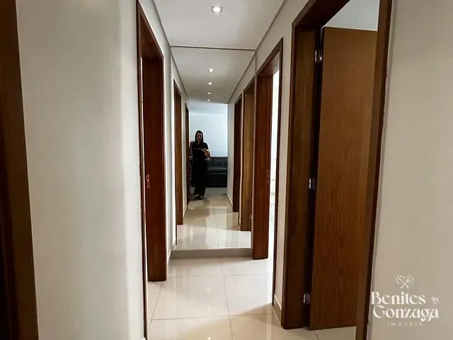 Apartamento com 67m² 3 quartos e 1 banheiro, à venda, no bairro Loteamento Sumaré em Maringá