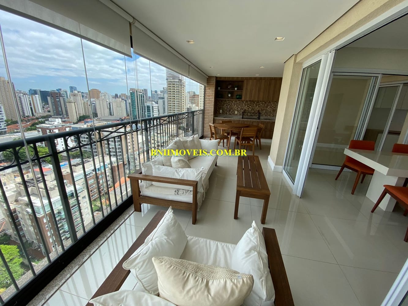 Apartamento, 4 quartos, 192 m² - Foto 2