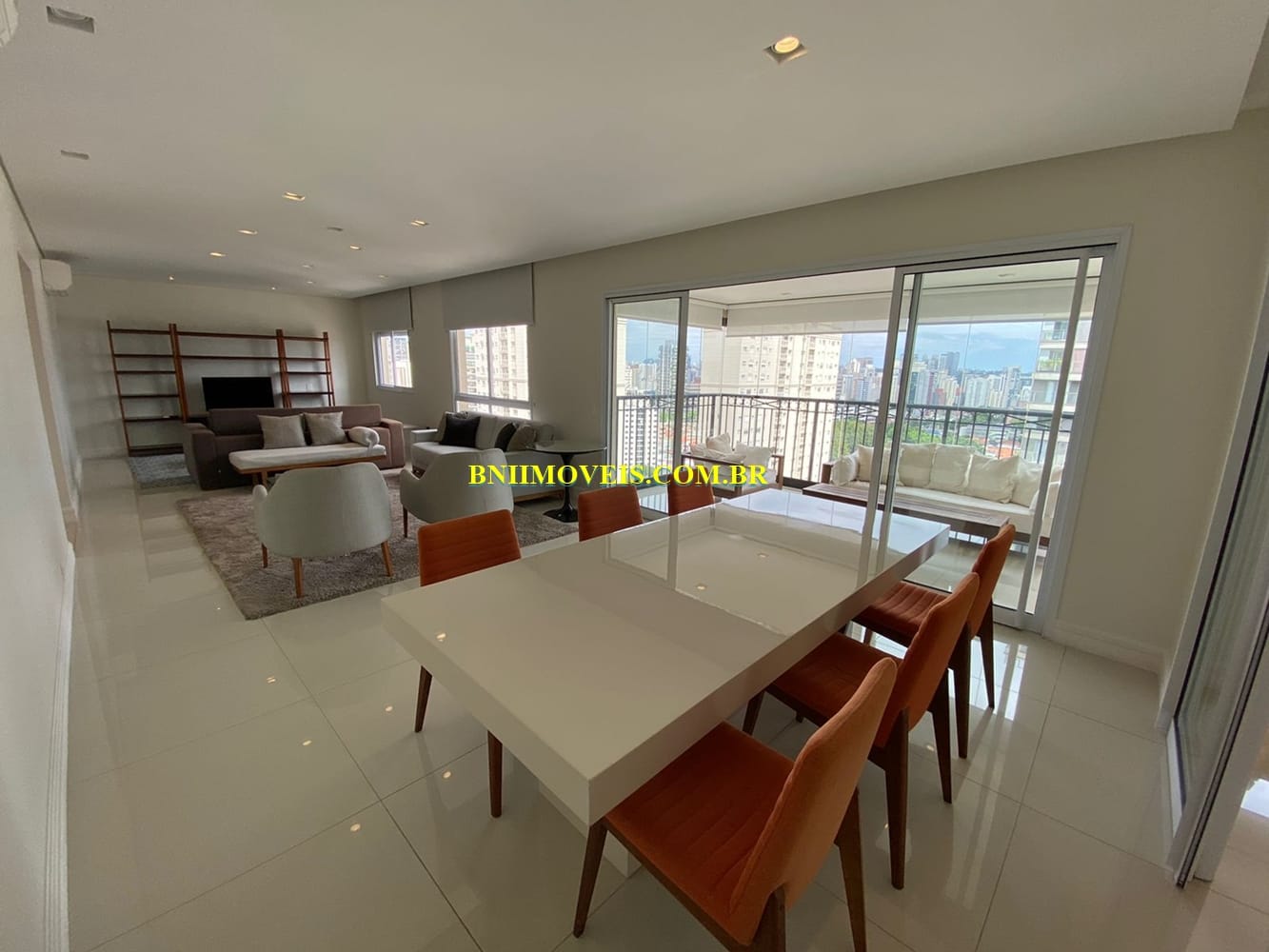 Apartamento, 4 quartos, 192 m² - Foto 1