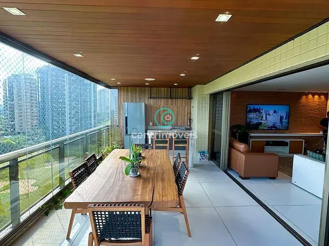 Apartamento com 239m² 3 quartos e 5 banheiros, à venda, no bairro Barra da Tijuca em Rio de Janeiro