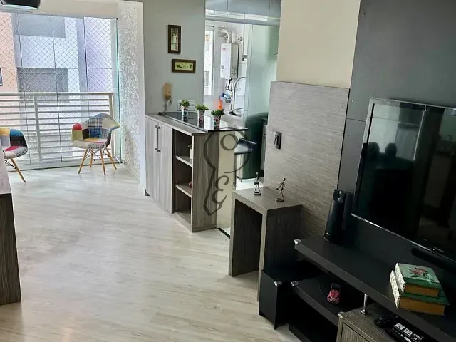 Apartamento 2 quartos e 2 banheiros, à venda, no bairro Vila Dom Pedro I em São Paulo