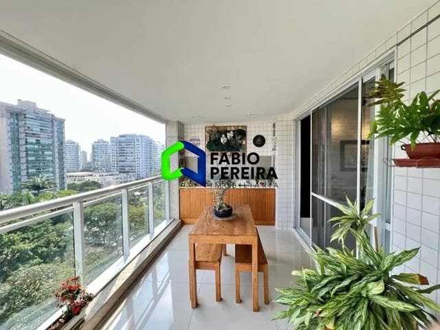 Apartamento com 127m² 3 quartos e 4 banheiros, à venda, no bairro Barra da Tijuca em Rio de Janeiro