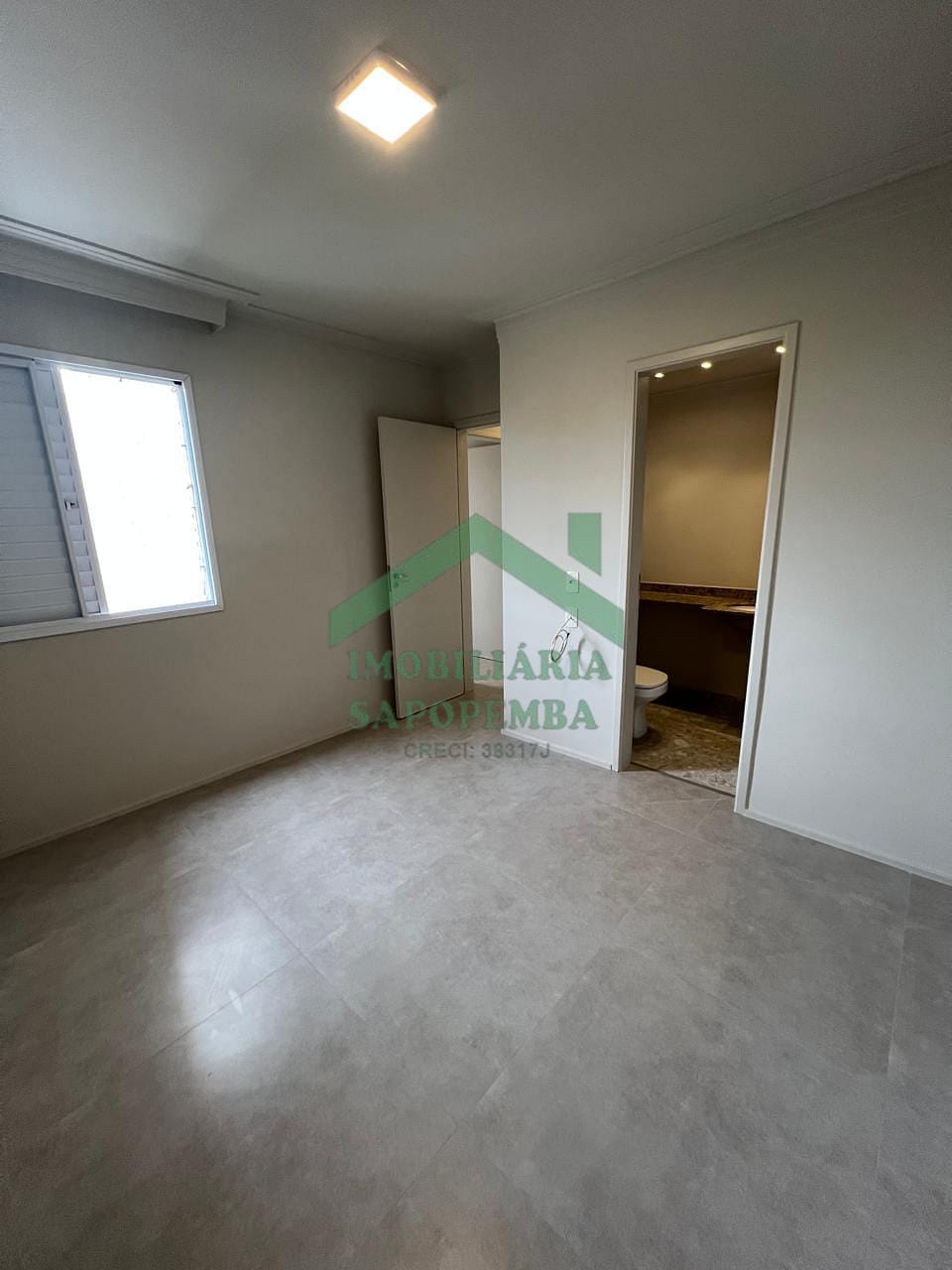 Apartamento à venda com 3 quartos, 68m² - Foto 2
