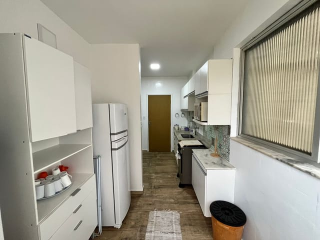 Apartamento 3 quartos e 2 banheiros, à venda, no bairro Algodoal em Cabo Frio