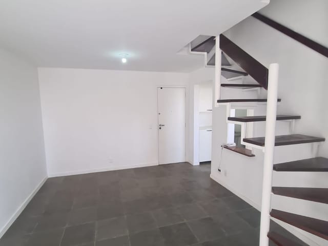Apartamento com 69m² 2 quartos e 2 banheiros, para alugar, no bairro Recreio dos Bandeirantes em Rio de Janeiro
