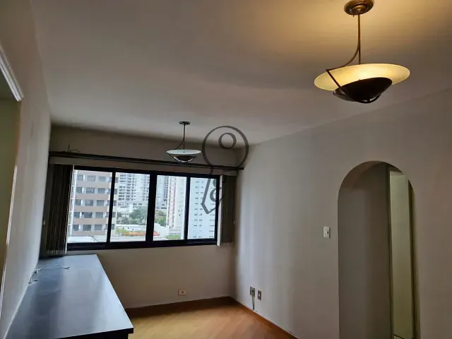 Apartamento 2 quartos e 1 banheiro, à venda ou para alugar, no bairro Vila Dom Pedro I em São Paulo