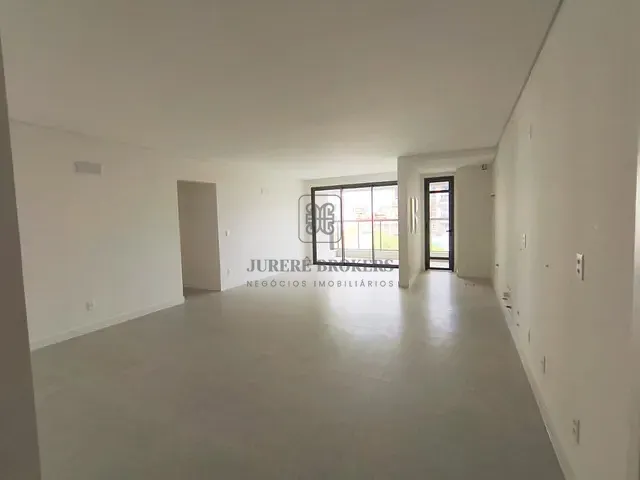 Apartamento 3 quartos e 4 banheiros, à venda, no bairro Jurerê em Florianópolis