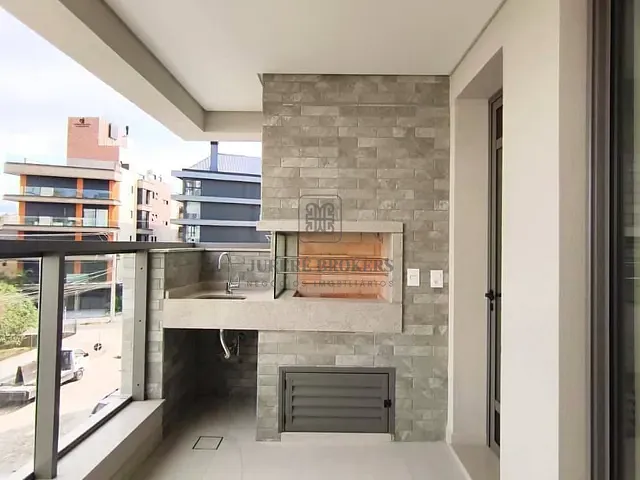 Apartamento 3 quartos e 4 banheiros, à venda, no bairro Jurerê em Florianópolis