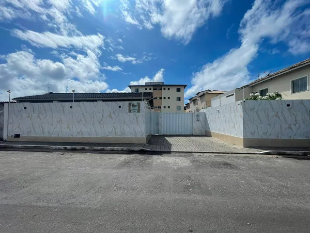 Apartamento 2 quartos e 2 banheiros, à venda ou para alugar, no bairro Pitangueiras em Lauro de Freitas
