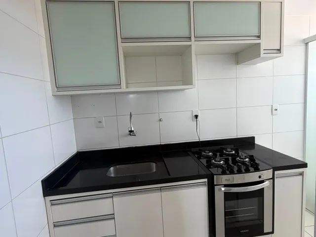 Apartamento 2 quartos e 2 banheiros, à venda ou para alugar, no bairro Pitangueiras em Lauro de Freitas