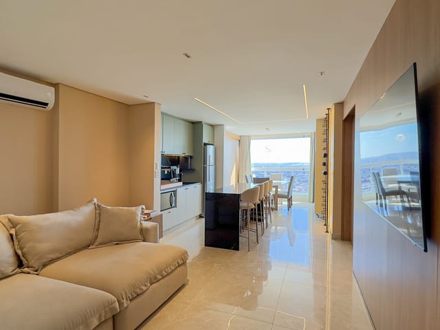 Apartamento 3 quartos e 3 banheiros, à venda, no bairro Setor Coimbra em Goiânia