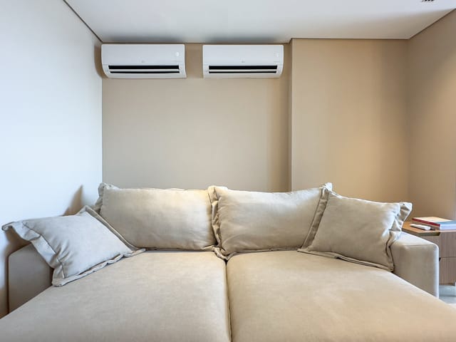 Apartamento 3 quartos e 3 banheiros, à venda, no bairro Setor Coimbra em Goiânia