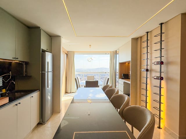 Apartamento 3 quartos e 3 banheiros, à venda, no bairro Setor Coimbra em Goiânia