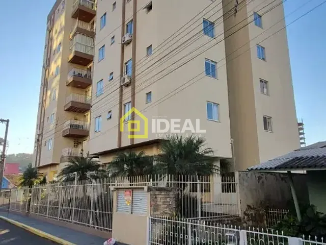 Apartamento 2 quartos e 2 banheiros, à venda, no bairro Centro em Concórdia