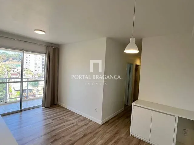 Apartamento 3 quartos e 2 banheiros, à venda, no bairro Jardim do Lago em Bragança Paulista