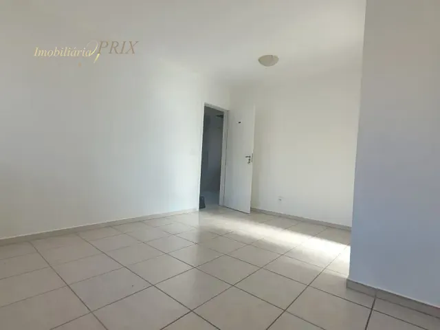 Apartamento com 53m² 2 quartos e 1 banheiro, à venda, no bairro Santa Cândida em Curitiba