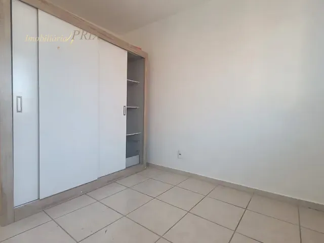Apartamento com 53m² 2 quartos e 1 banheiro, à venda, no bairro Santa Cândida em Curitiba