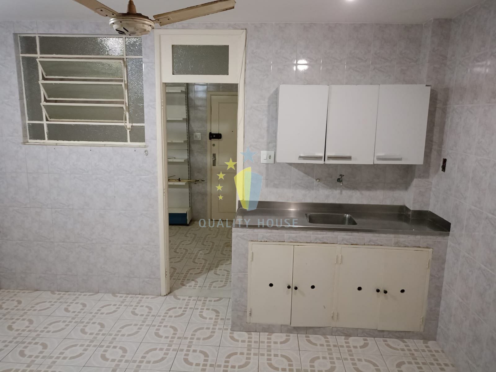Apartamento para alugar com 3 quartos, 150m² - Foto 44