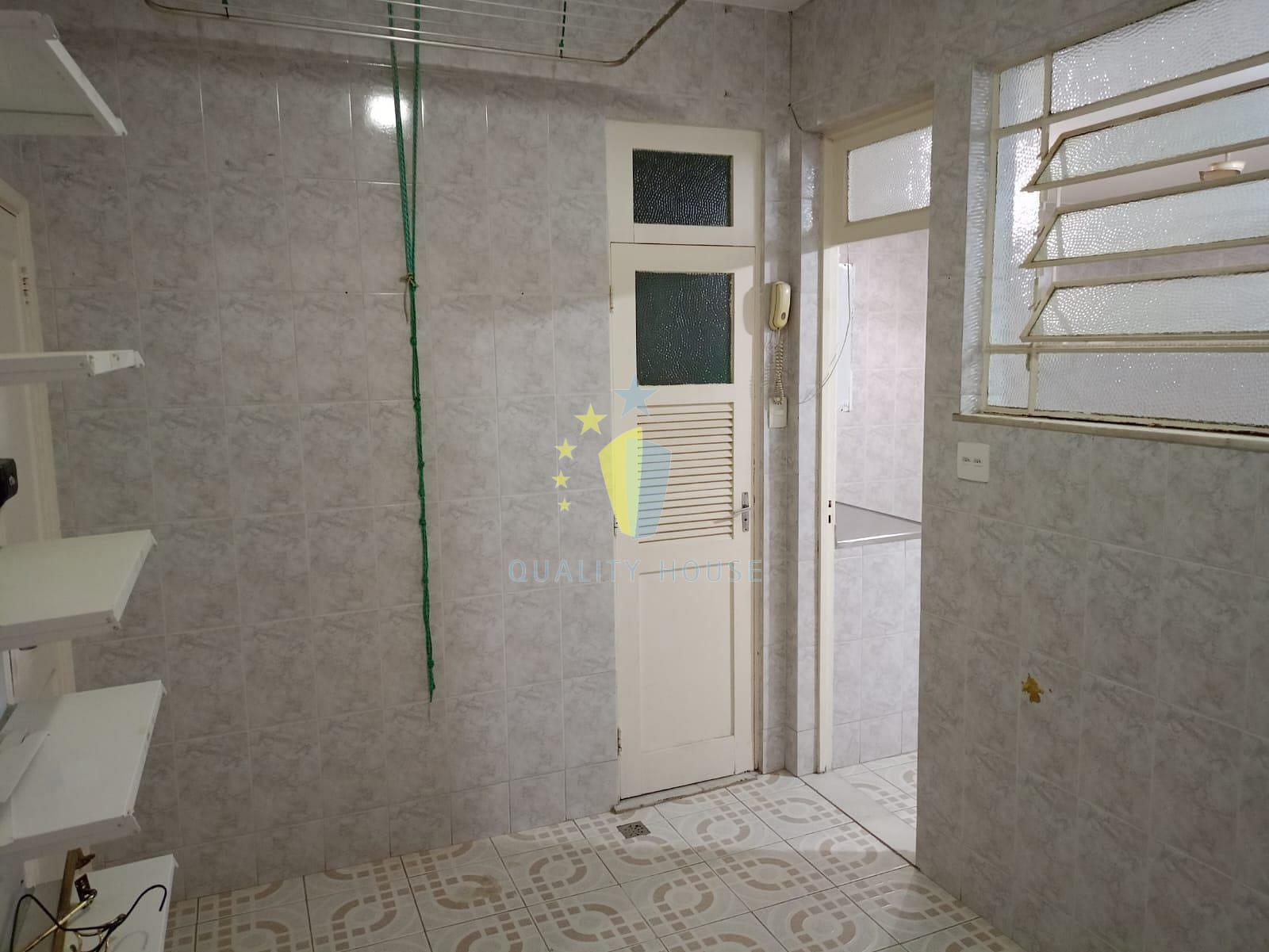Apartamento para alugar com 3 quartos, 150m² - Foto 47