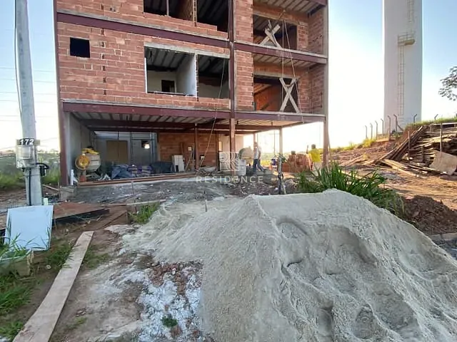 Apartamento 3 quartos e 2 banheiros, à venda, no bairro Jardim Belvedere em Volta Redonda